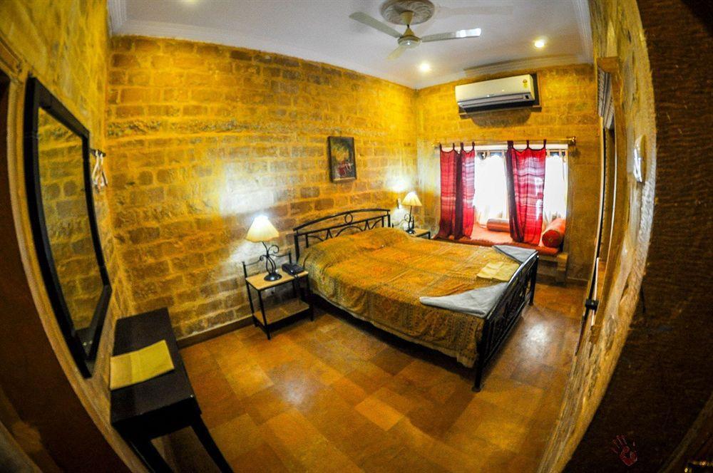 Hotel Fifu Jaisalmer Exteriör bild