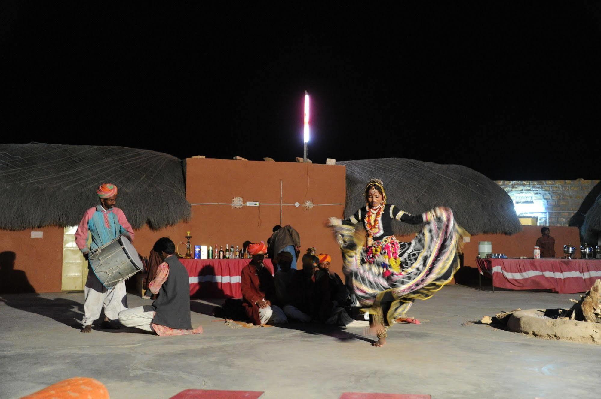 Hotel Fifu Jaisalmer Exteriör bild